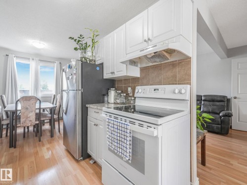 103 Cornell Court, Edmonton, AB - Indoor