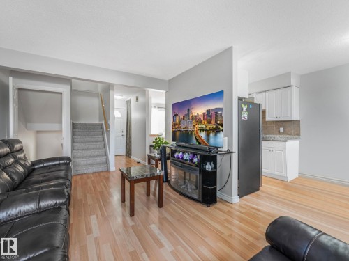 103 Cornell Court, Edmonton, AB - Indoor