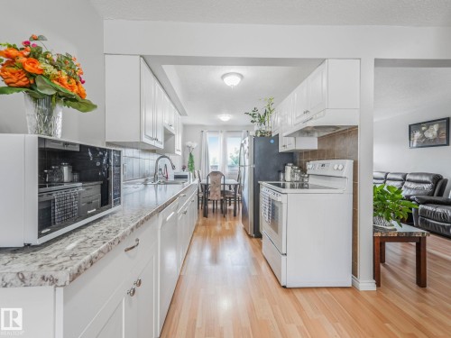 103 Cornell Court, Edmonton, AB - Indoor