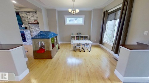 11628 16 Avenue Sw, Edmonton, AB - Indoor