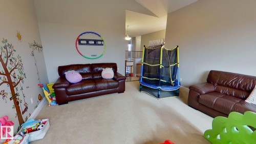 11628 16 Avenue Sw, Edmonton, AB - Indoor Photo Showing Other Room