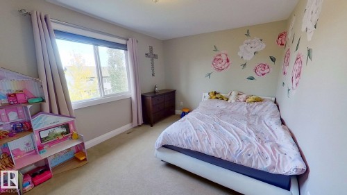 11628 16 Avenue Sw, Edmonton, AB - Indoor Photo Showing Bedroom