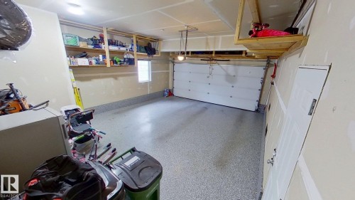 11628 16 Avenue Sw, Edmonton, AB - Indoor Photo Showing Garage