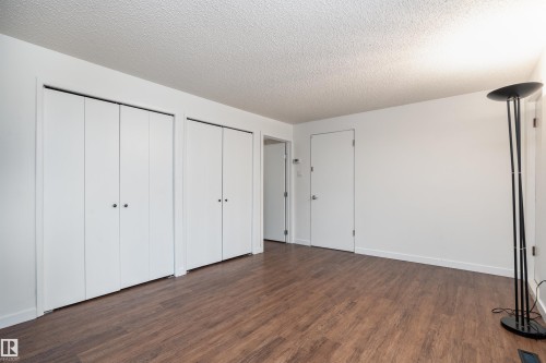 10015 97 Avenue, Edmonton, AB - Indoor Photo Showing Other Room