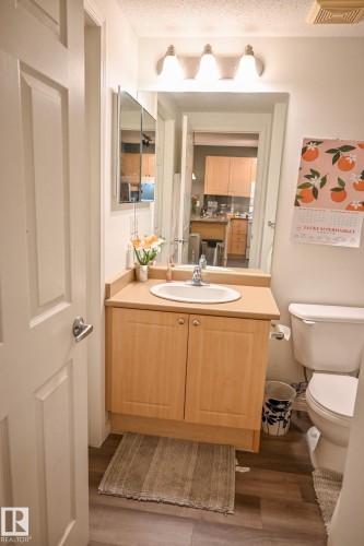 113 630 Mcallister Loop, Edmonton, AB - Indoor Photo Showing Bathroom