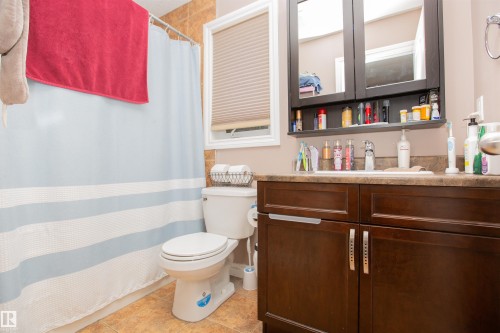 12026 91 Street, Edmonton, AB - Indoor Photo Showing Bathroom