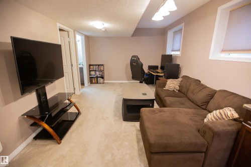 12026 91 Street, Edmonton, AB - Indoor