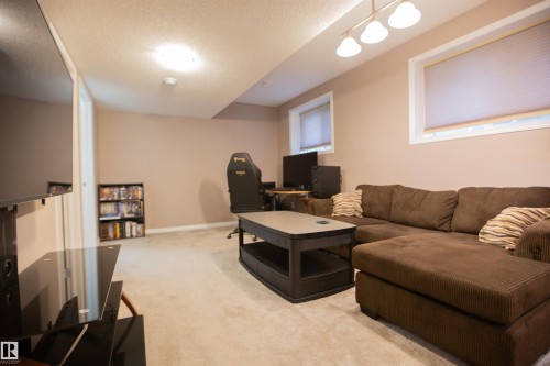 12026 91 Street, Edmonton, AB - Indoor