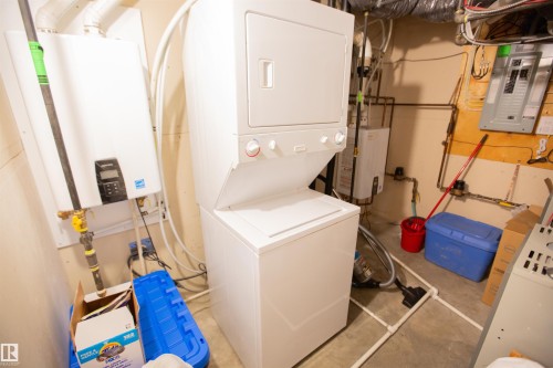12026 91 Street, Edmonton, AB - Indoor Photo Showing Laundry Room