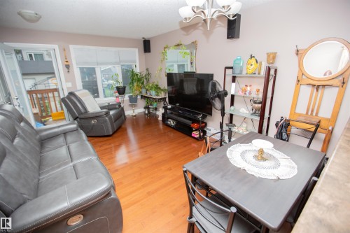 12026 91 Street, Edmonton, AB - Indoor Photo Showing Living Room