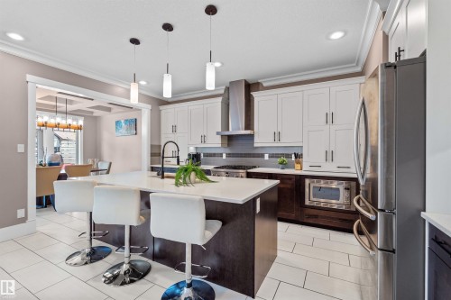 2003 Ainslie Link, Edmonton, AB - Indoor Photo Showing Kitchen With Upgraded Kitchen