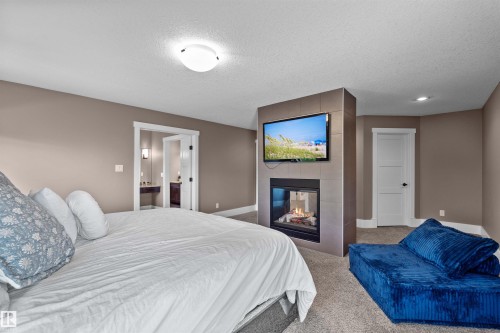 2003 Ainslie Link, Edmonton, AB - Indoor Photo Showing Bedroom