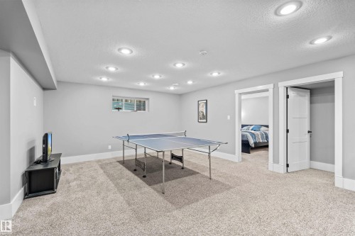 2003 Ainslie Link, Edmonton, AB - Indoor