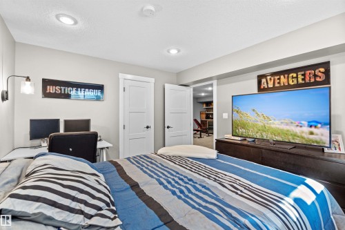 2003 Ainslie Link, Edmonton, AB - Indoor Photo Showing Bedroom