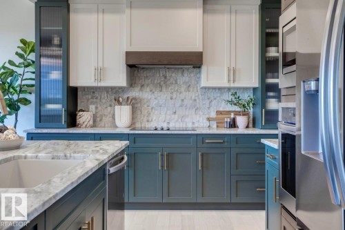 73 Jubilation Drive, St. Albert, AB - Indoor Photo Showing Kitchen With Upgraded Kitchen
