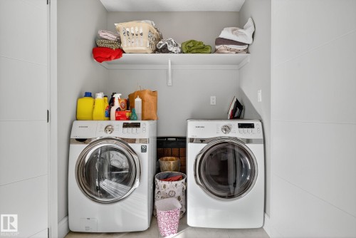 527 Albany Way, Edmonton, AB - Indoor Photo Showing Laundry Room