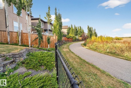 527 Albany Way, Edmonton, AB - Outdoor