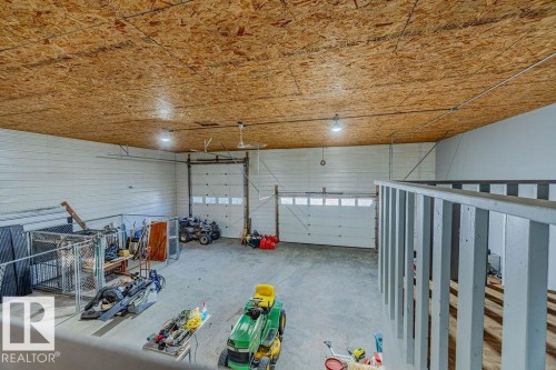 54224 Hwy 633, Rural Lac Ste. Anne County, AB - Indoor Photo Showing Garage