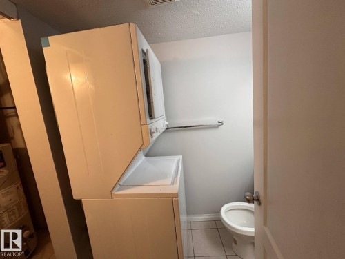 2 2505 42 Street, Edmonton, AB - Indoor Photo Showing Bathroom