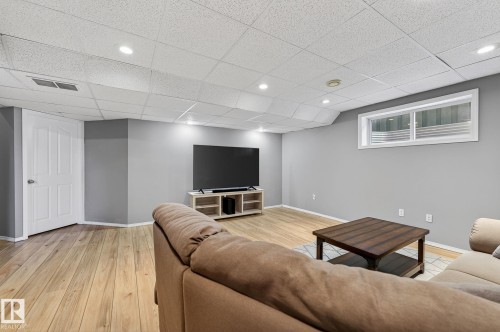 1147 Rutherford Close, Edmonton, AB - Indoor Photo Showing Basement