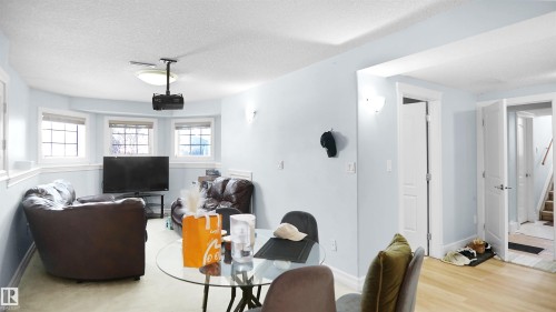 4337 21 Avenue, Edmonton, AB - Indoor