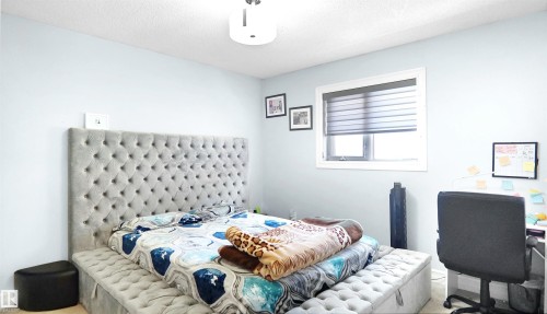 4337 21 Avenue, Edmonton, AB - Indoor Photo Showing Bedroom