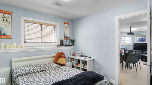 4337 21 Avenue, Edmonton, AB - Indoor Photo Showing Bedroom