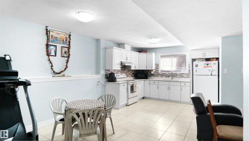 4337 21 Avenue, Edmonton, AB - Indoor