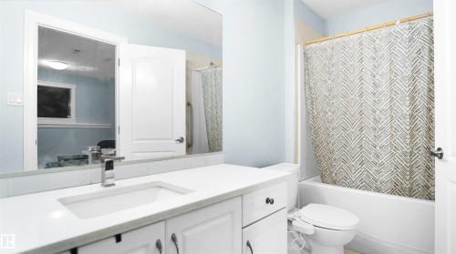4337 21 Avenue, Edmonton, AB - Indoor Photo Showing Bathroom