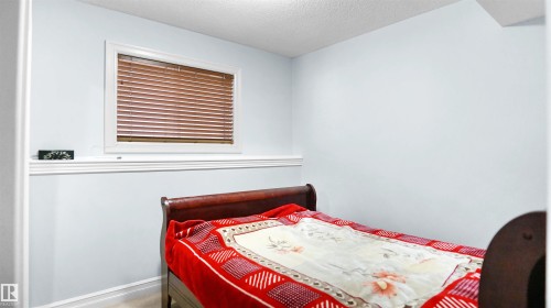 4337 21 Avenue, Edmonton, AB - Indoor Photo Showing Bedroom