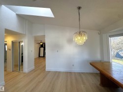 4337 21 Avenue  Edmonton, AB T6L 6L8