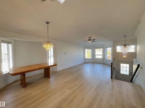 4337 21 Avenue, Edmonton, AB - Indoor Photo Showing Other Room