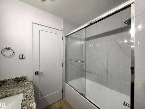 4337 21 Avenue, Edmonton, AB - Indoor Photo Showing Bathroom