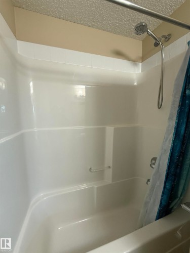 202 340 Windermere Road, Edmonton, AB - Indoor Photo Showing Bathroom