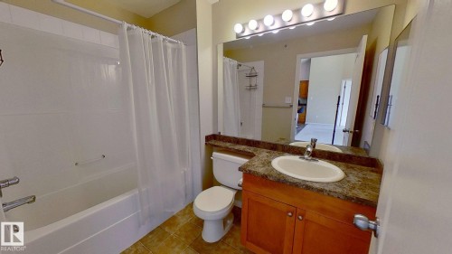 1423 330 Clareview Station Drive, Edmonton, AB - Indoor Photo Showing Bathroom