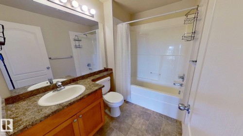1423 330 Clareview Station Drive, Edmonton, AB - Indoor Photo Showing Bathroom