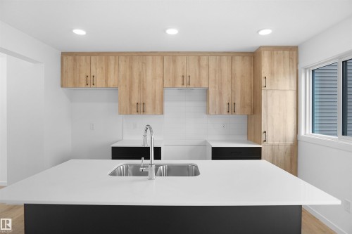 4296 Kinglet Drive, Edmonton, AB - Indoor Photo Showing Kitchen With Double Sink