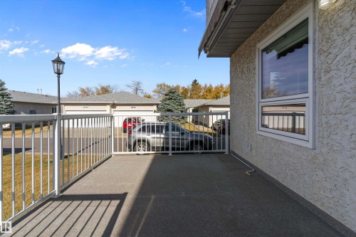 6562 158 Avenue, Edmonton, AB - Outdoor With Exterior
