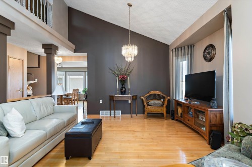 6562 158 Avenue, Edmonton, AB - Indoor Photo Showing Living Room
