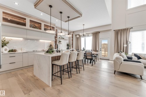 7663 Kimiwan Crescent, Edmonton, AB - Indoor