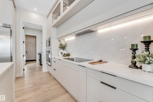 7663 Kimiwan Crescent, Edmonton, AB - Indoor