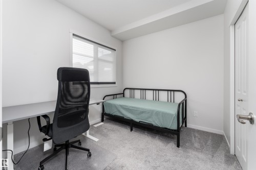 6214 Hampton Gray Avenue, Edmonton, AB - Indoor Photo Showing Bedroom