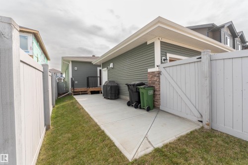 6214 Hampton Gray Avenue, Edmonton, AB - Outdoor With Exterior