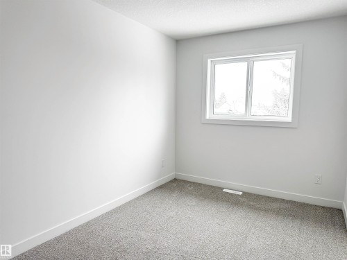 1312 35 Street, Edmonton, AB - Indoor Photo Showing Other Room