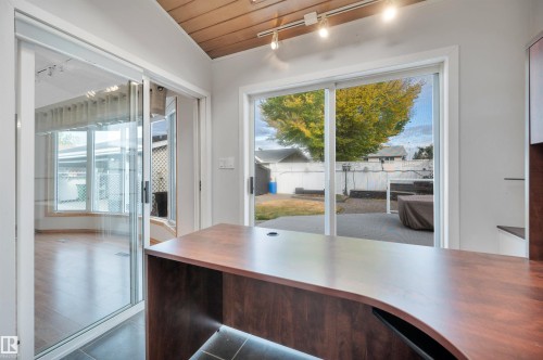 3410 135A Avenue, Edmonton, AB - Indoor