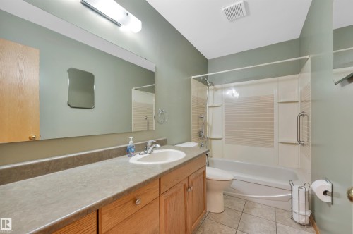 3410 135A Avenue, Edmonton, AB - Indoor Photo Showing Bathroom