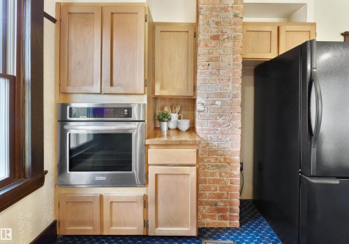 12614 106 Avenue, Edmonton, AB - Indoor Photo Showing Other Room