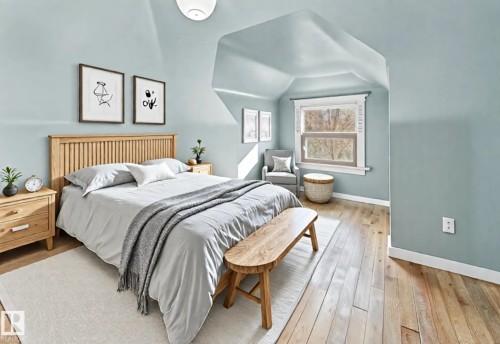 12614 106 Avenue, Edmonton, AB - Indoor Photo Showing Bedroom