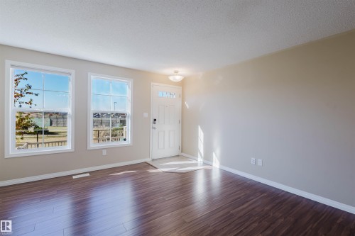 60 4029 Orchards Drive, Edmonton, AB - Indoor Photo Showing Other Room