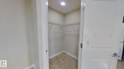 3236 17B Avenue, Edmonton, AB - Indoor Photo Showing Laundry Room